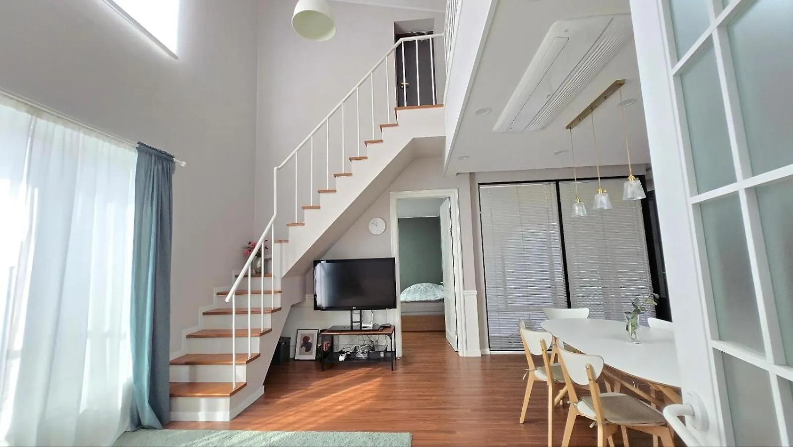 Wisma tamu A Bridge House 2-C Hotel Incheon